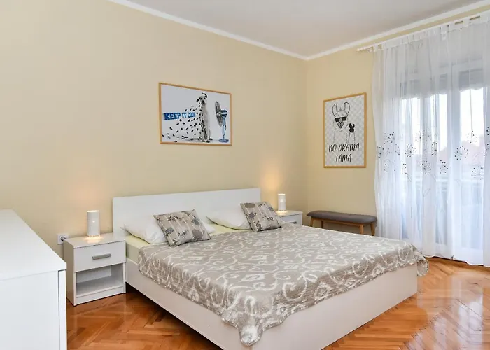 Sunny Side Apartament