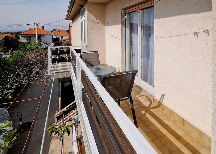 Sunny Side Apartament *