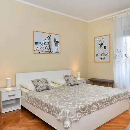Sunny Side Apartament