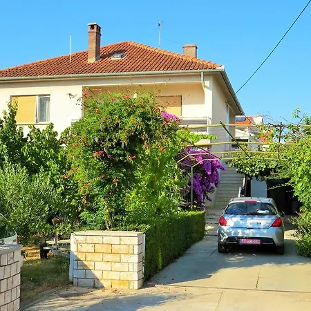 Sunny Side Apartament